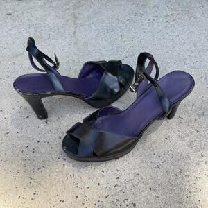 Black leather y2k platform sandals heels purple sole with gold buckle size 6.5